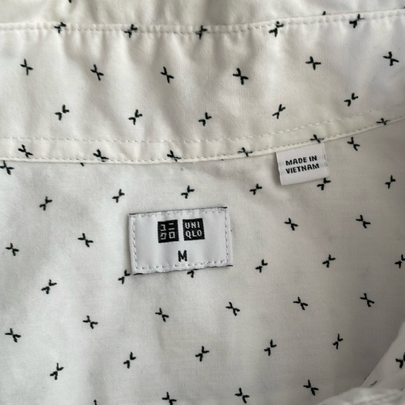 Uniqlo White Patterned Button Down Shirt - Picture 4 of 5